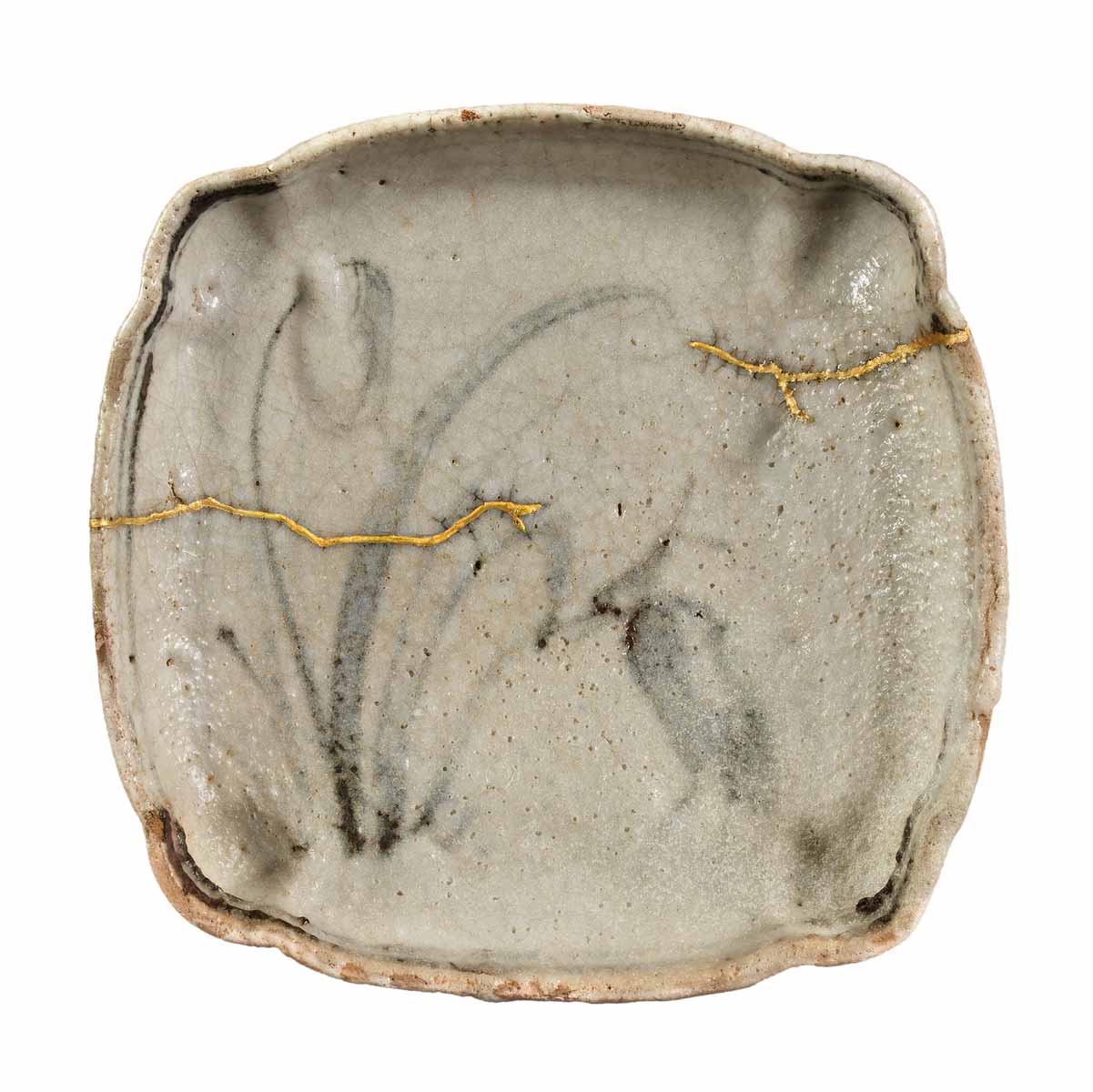E-Shino Kintsugi plate Momoyama-Edo